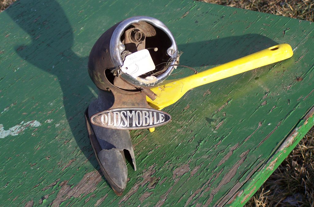 1933 Oldsmobile Tail Light