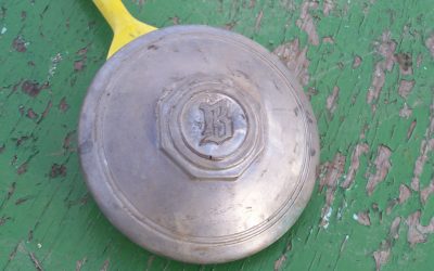 1934-35 (50-60-90 Series) Buick Hubcap